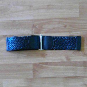 Latchable Belt